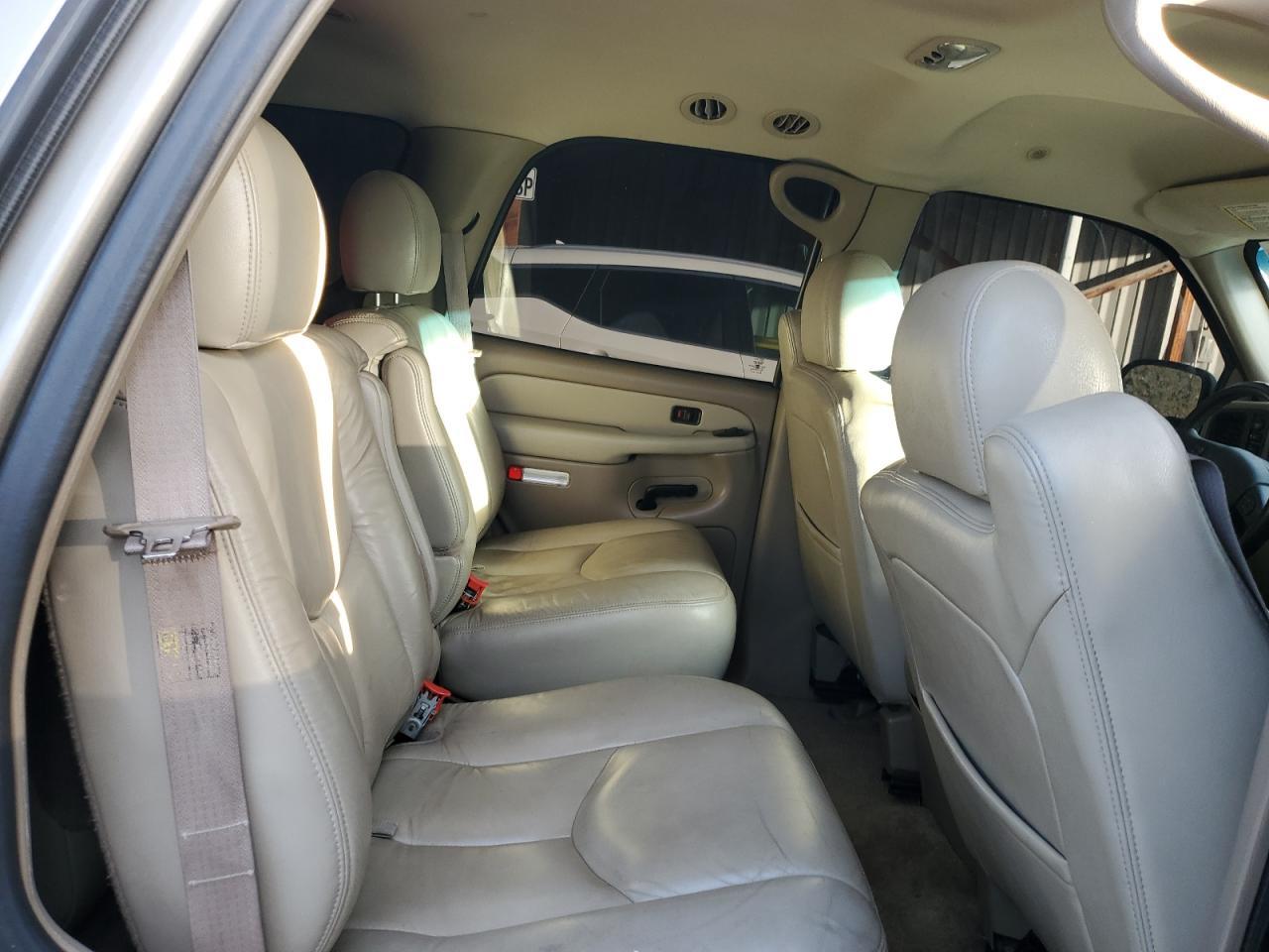 2003 CHEVROLET Tahoe
