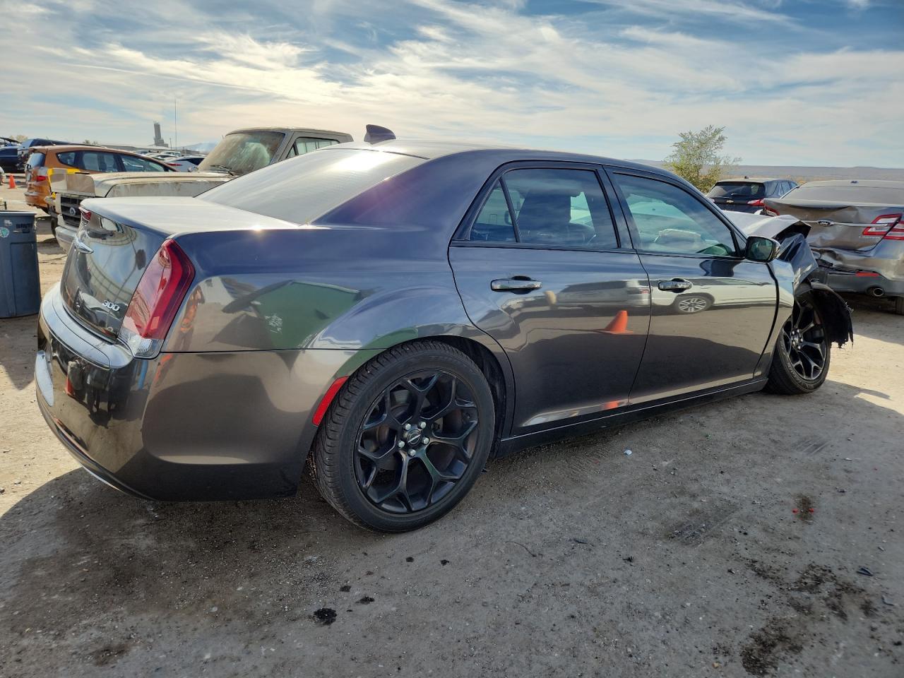 2019 CHRYSLER 300