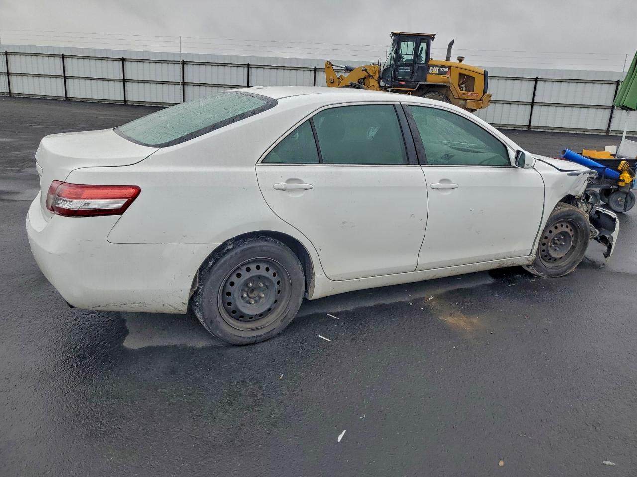 2011 TOYOTA CAMRY