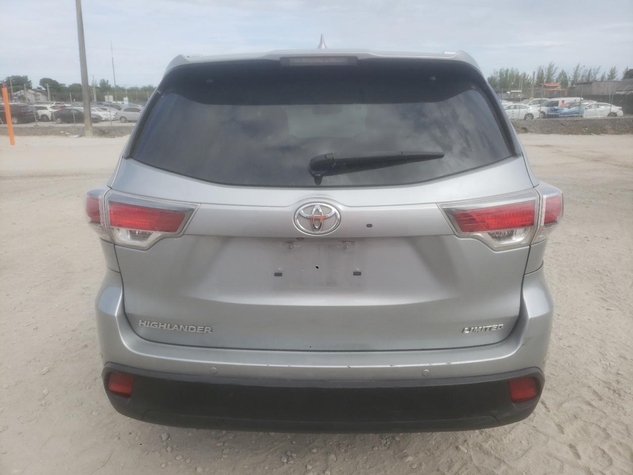 2015 TOYOTA HIGHLANDER