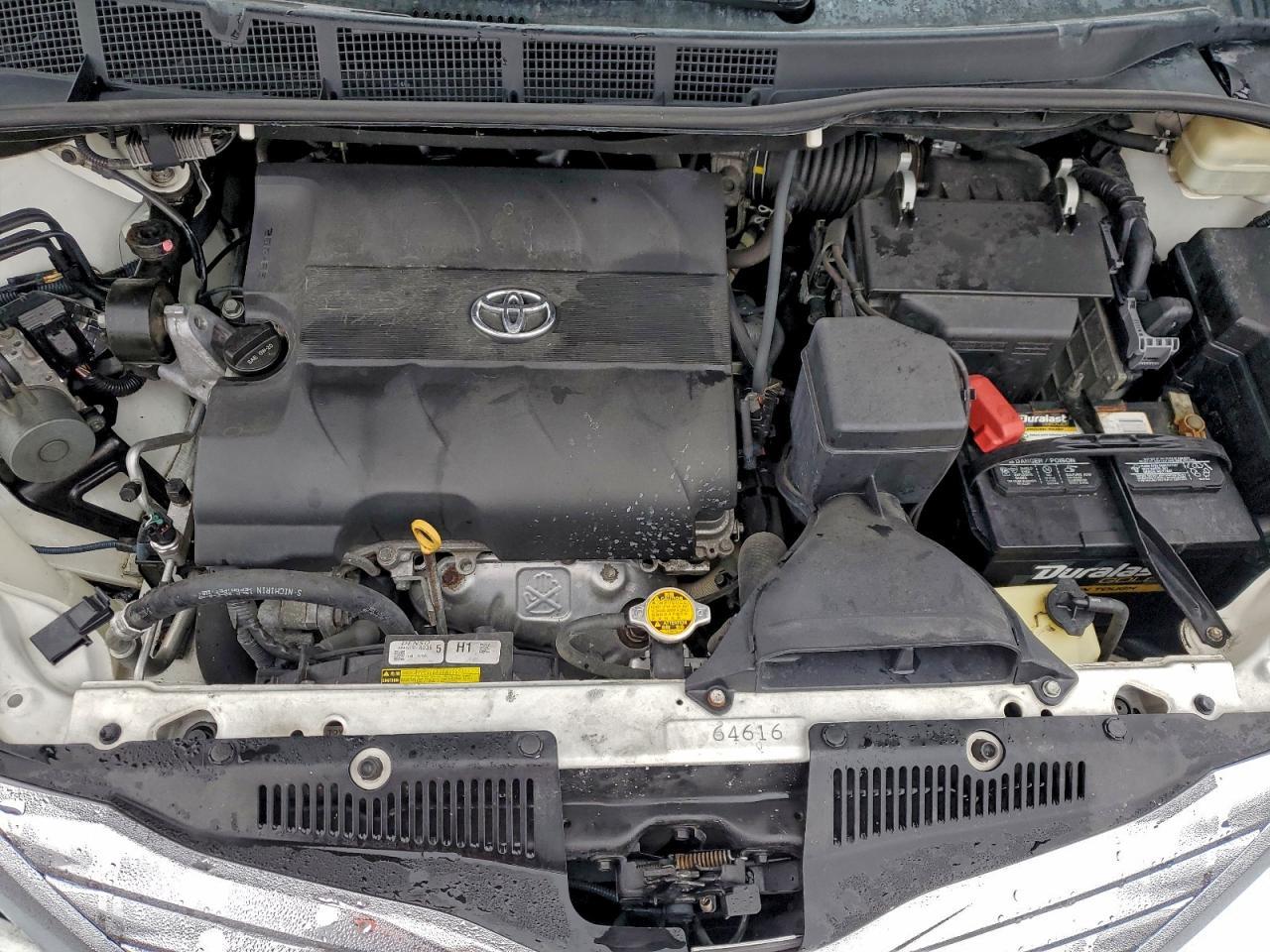 2015 TOYOTA SIENNA