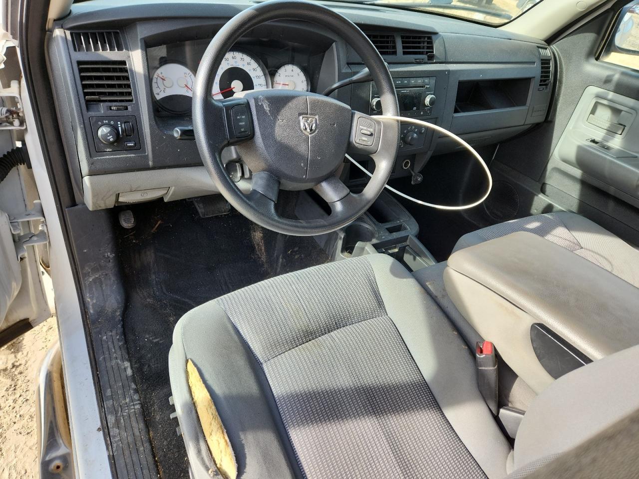 2011 DODGE Dakota