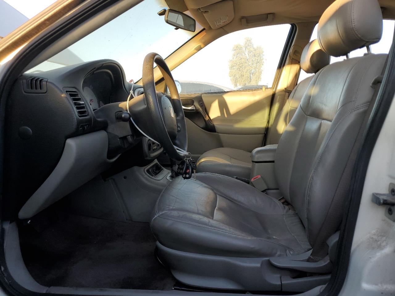 2003 SATURN L200