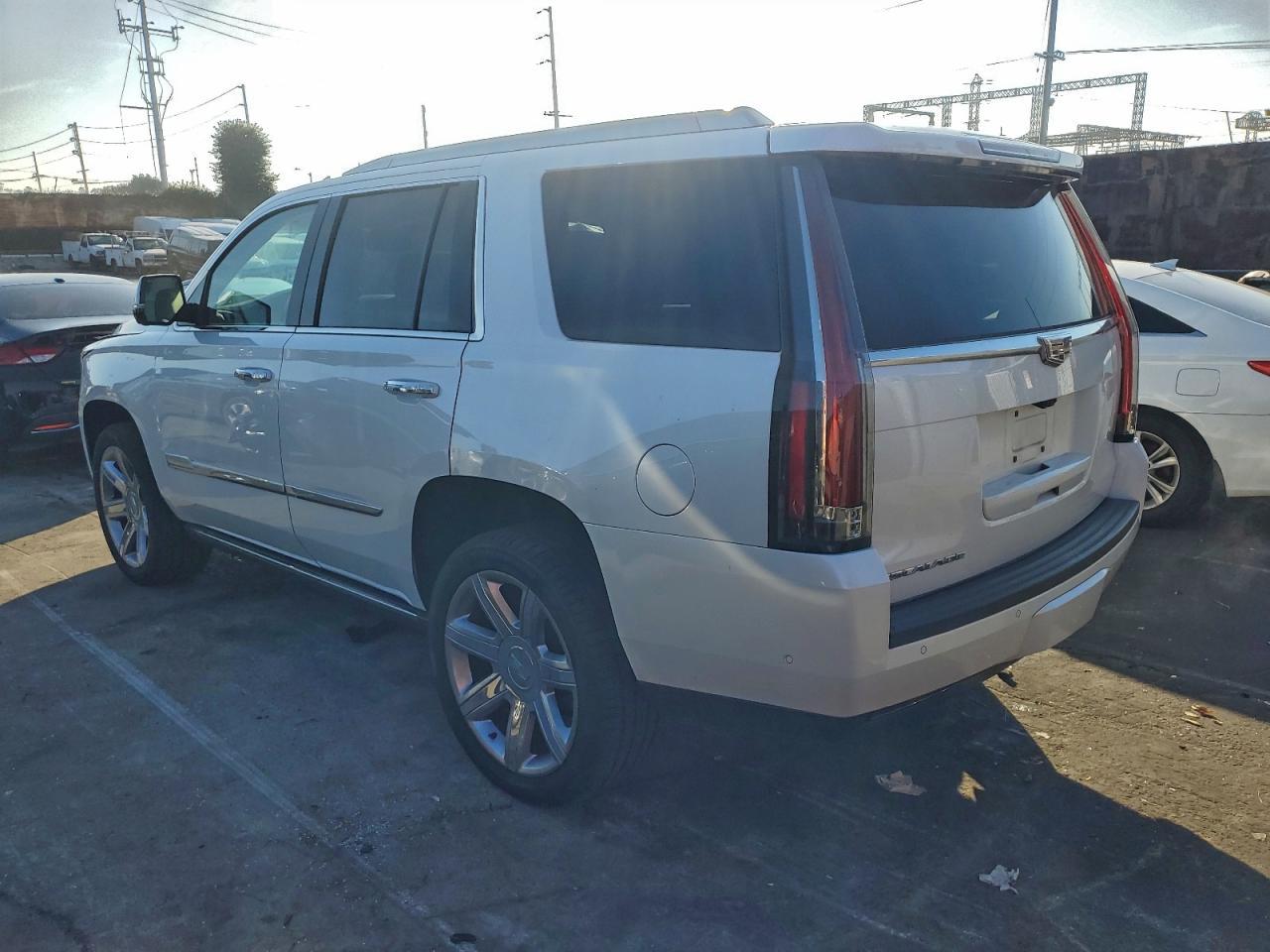 2017 CADILLAC ESCALADE
