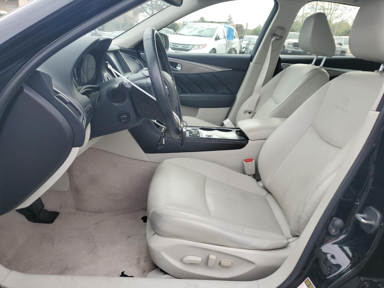 2014 INFINITI Q50