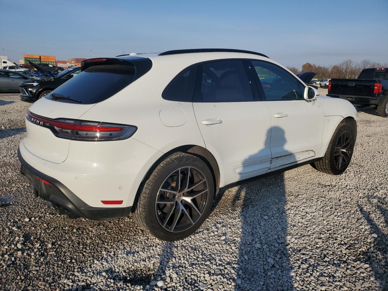 2024 PORSCHE Macan