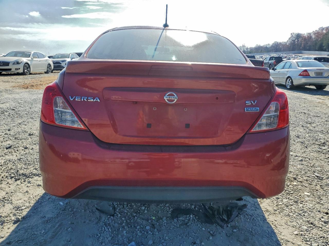 2019 NISSAN VERSA