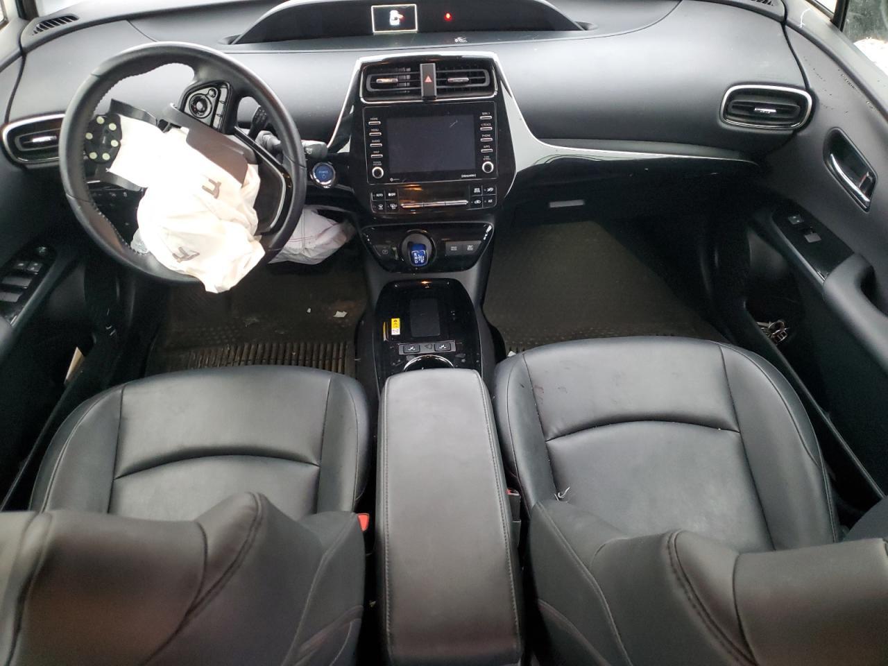 2022 TOYOTA PRIUS
