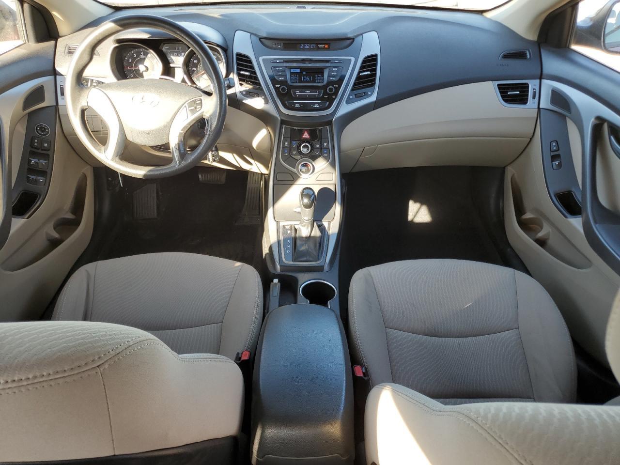 2016 HYUNDAI ELANTRA