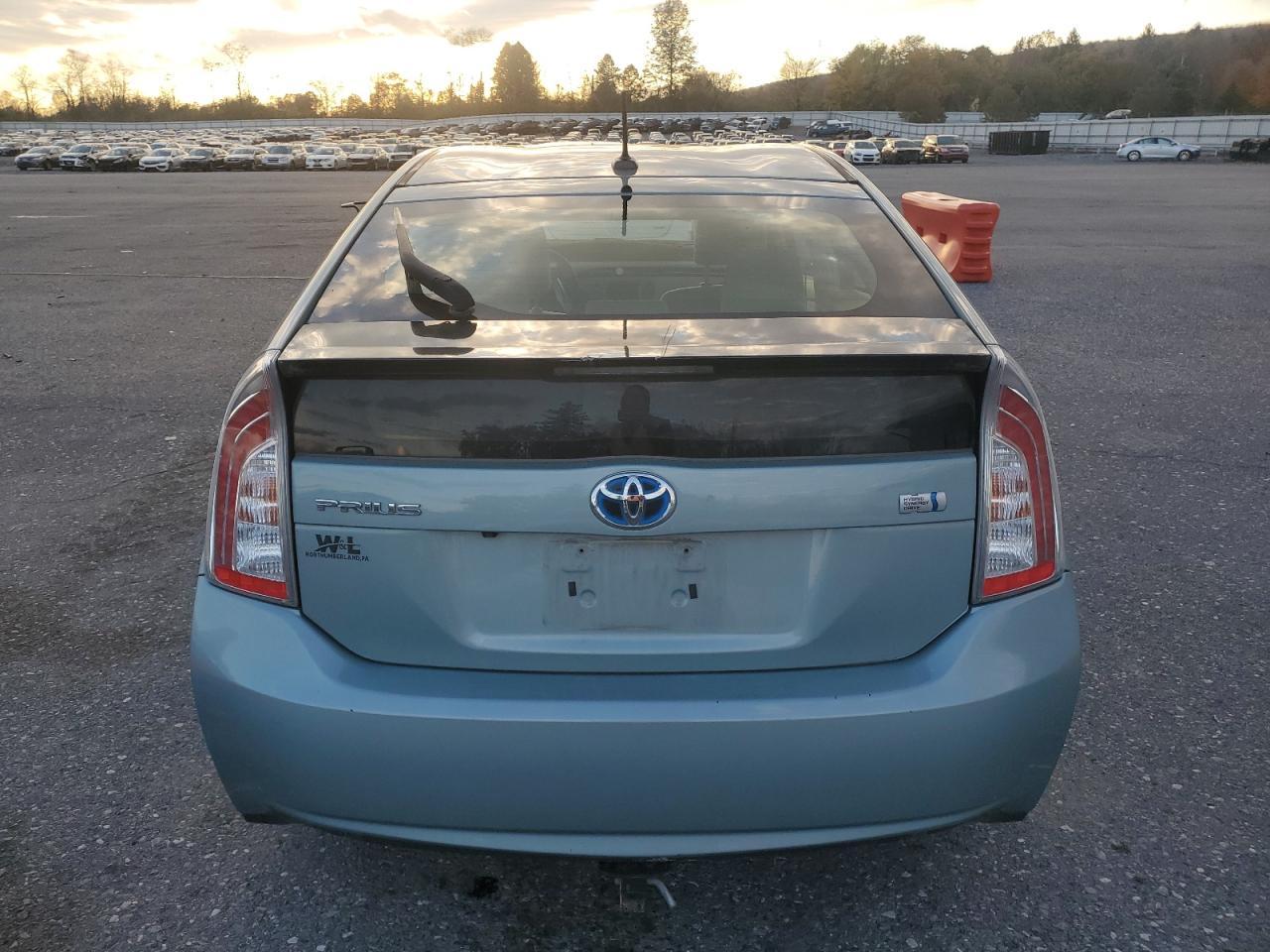 2013 TOYOTA PRIUS