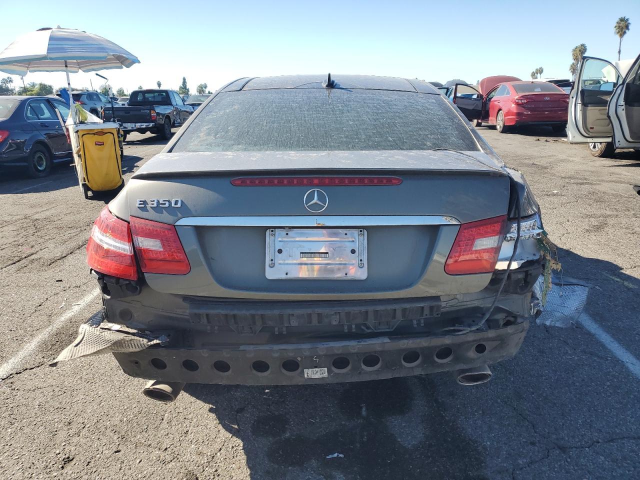 2013 MERCEDES-BENZ E-Class