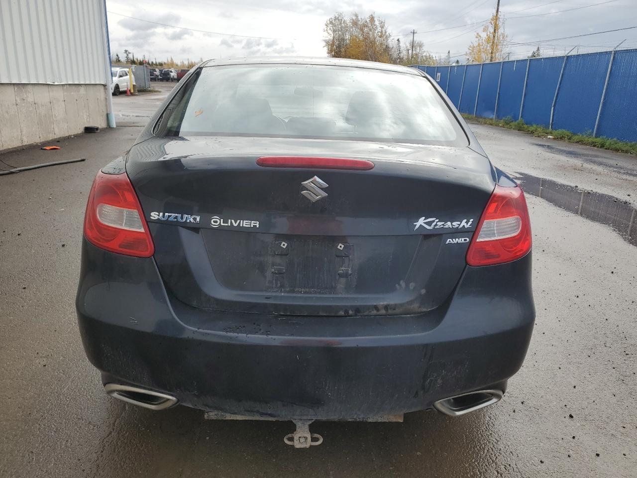 2012 SUZUKI Kizashi