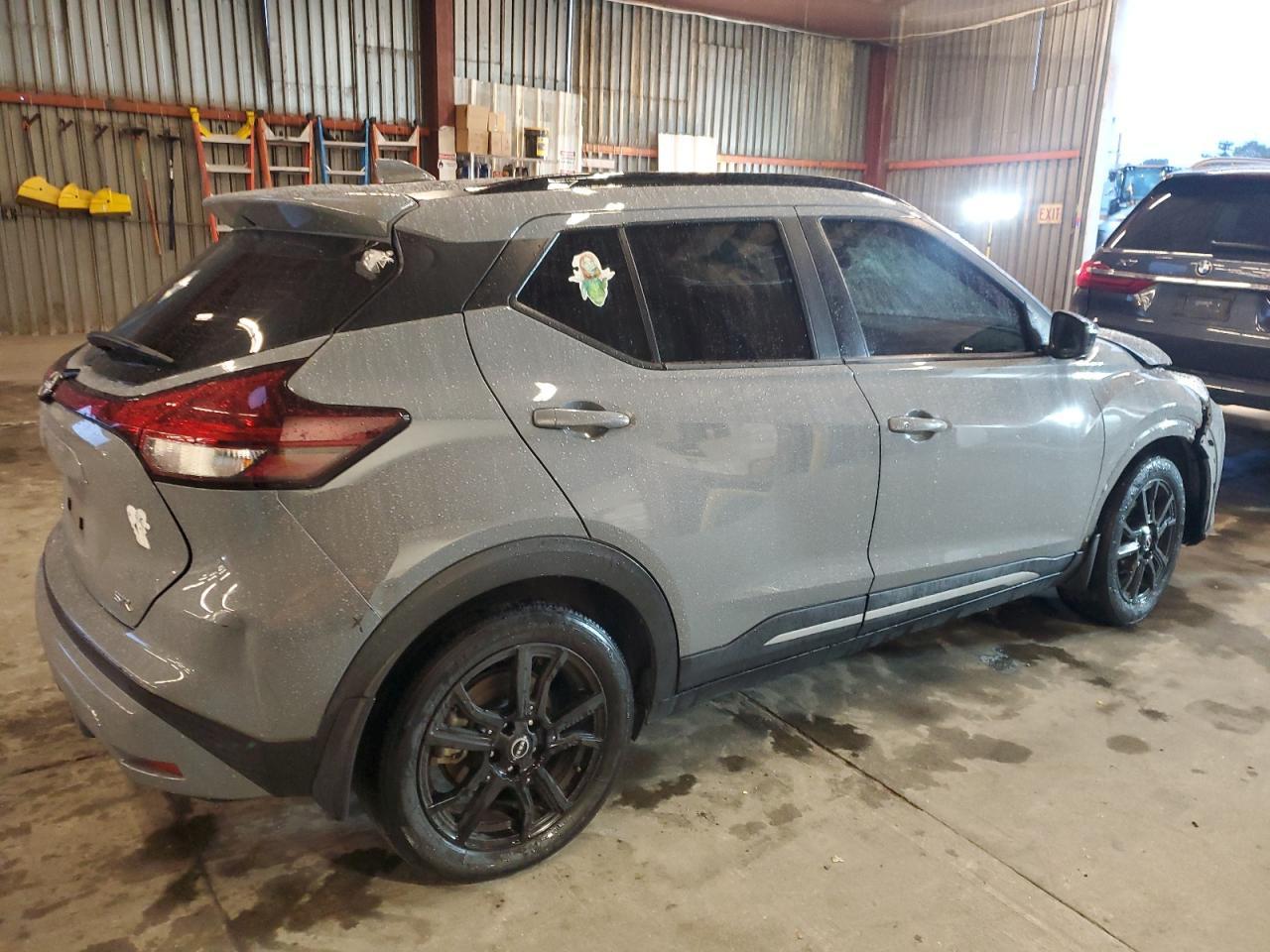 2022 NISSAN KICKS