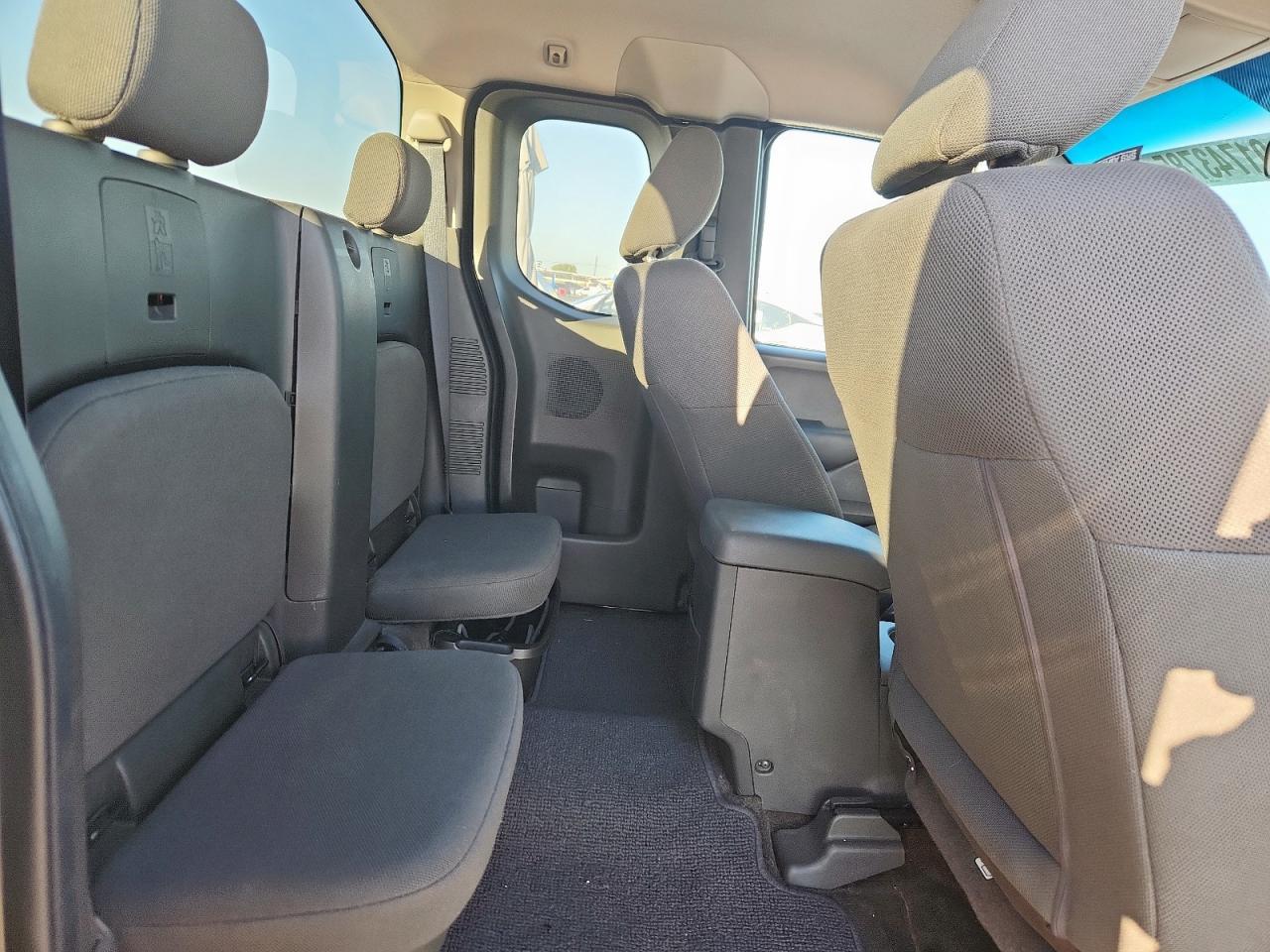 2017 NISSAN Frontier