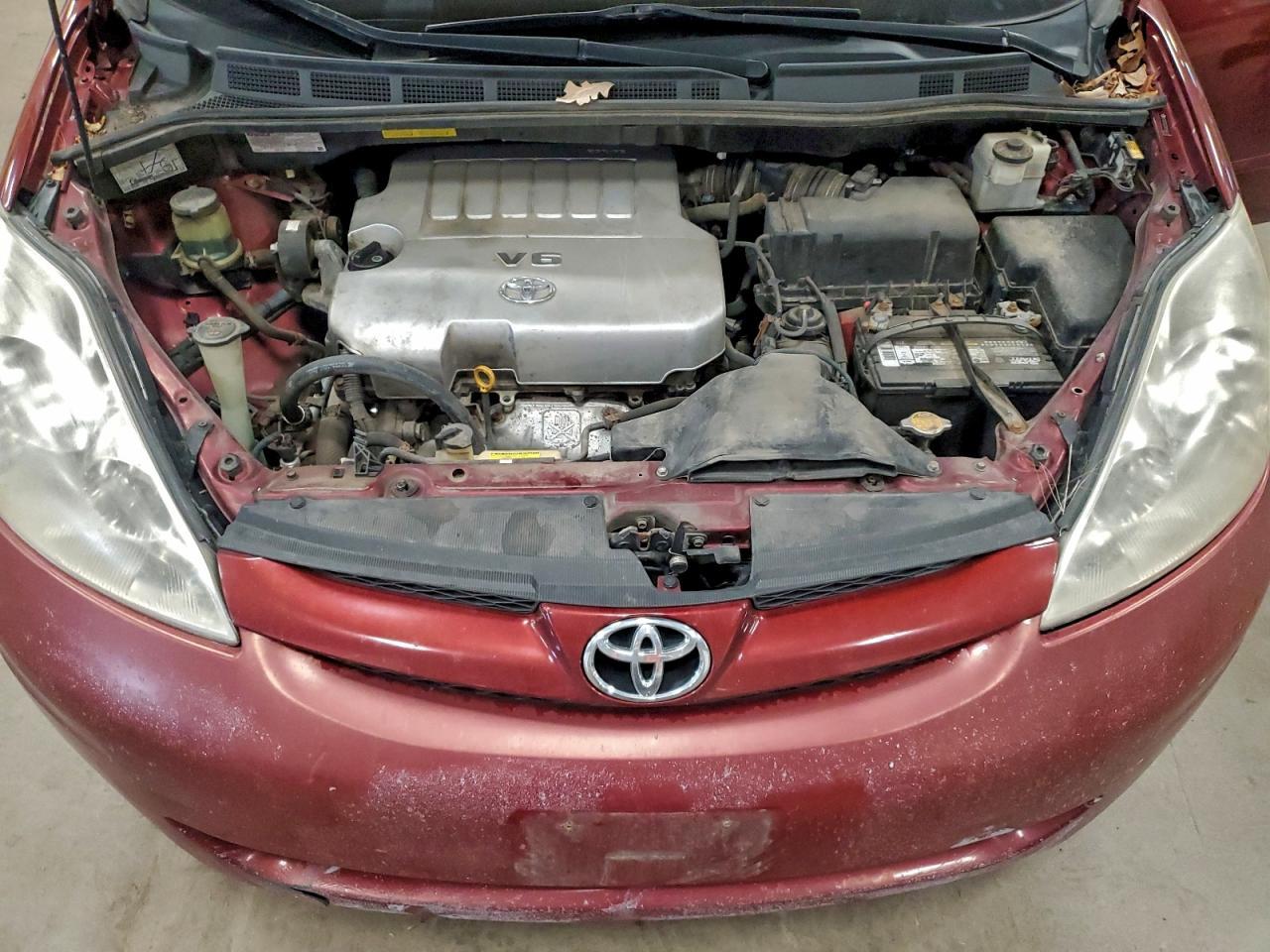 2009 TOYOTA SIENNA