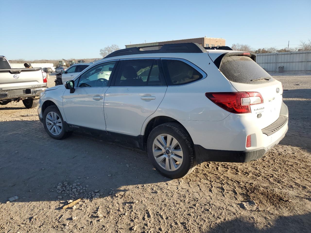 2015 SUBARU Outback