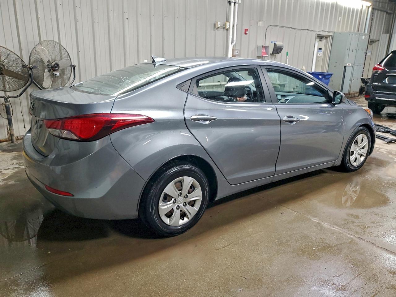 2016 HYUNDAI ELANTRA