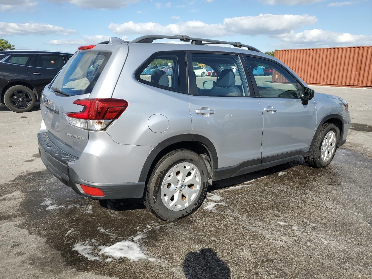 2019 SUBARU FORESTER