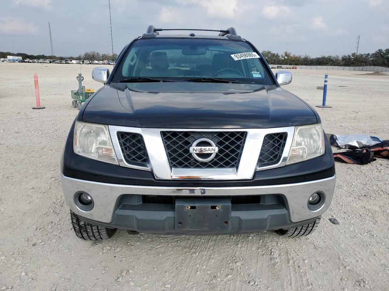 2012 NISSAN Frontier
