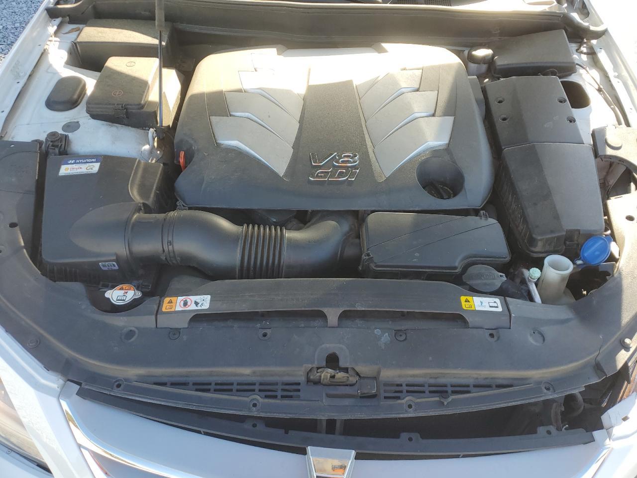 2014 HYUNDAI GENESIS