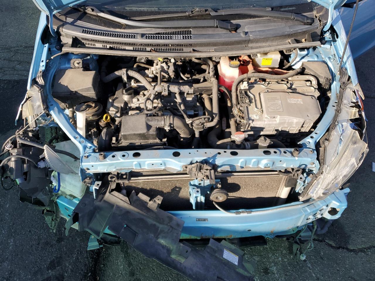 2015 TOYOTA Prius c