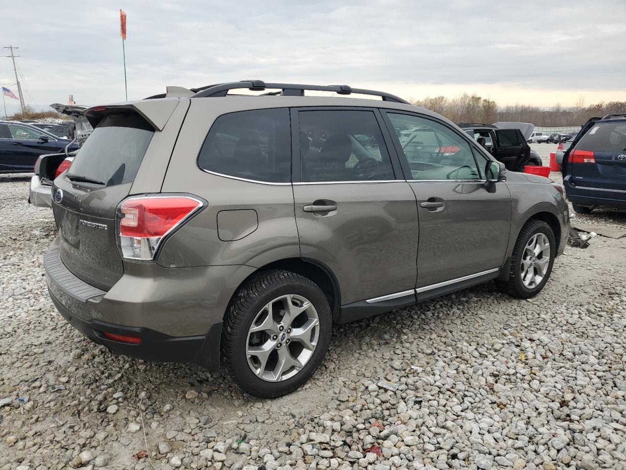 2018 SUBARU FORESTER
