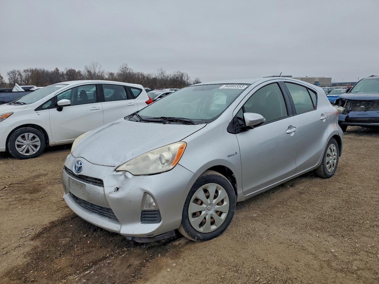 2013 TOYOTA Prius c