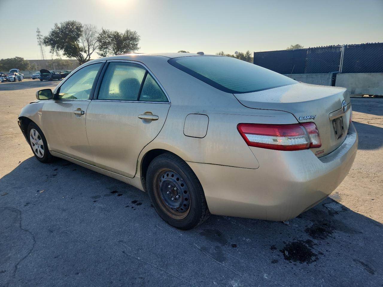 2010 TOYOTA CAMRY
