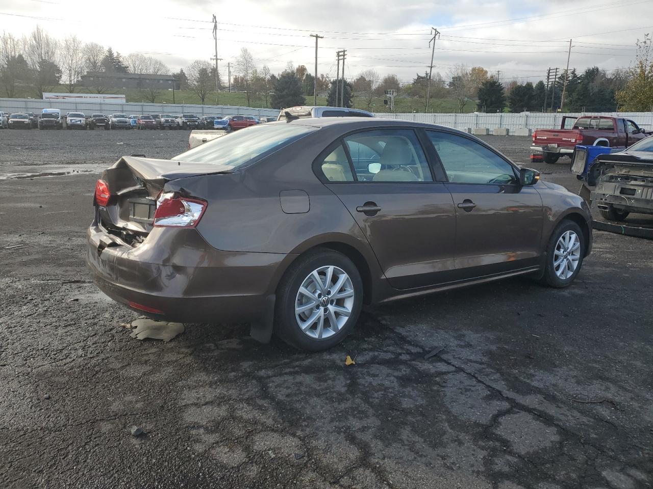 2011 VOLKSWAGEN JETTA