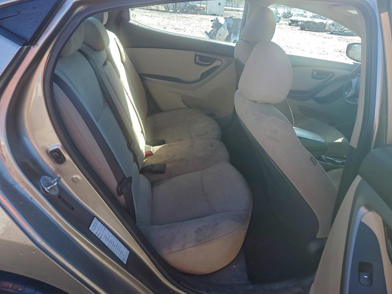 2014 HYUNDAI ELANTRA
