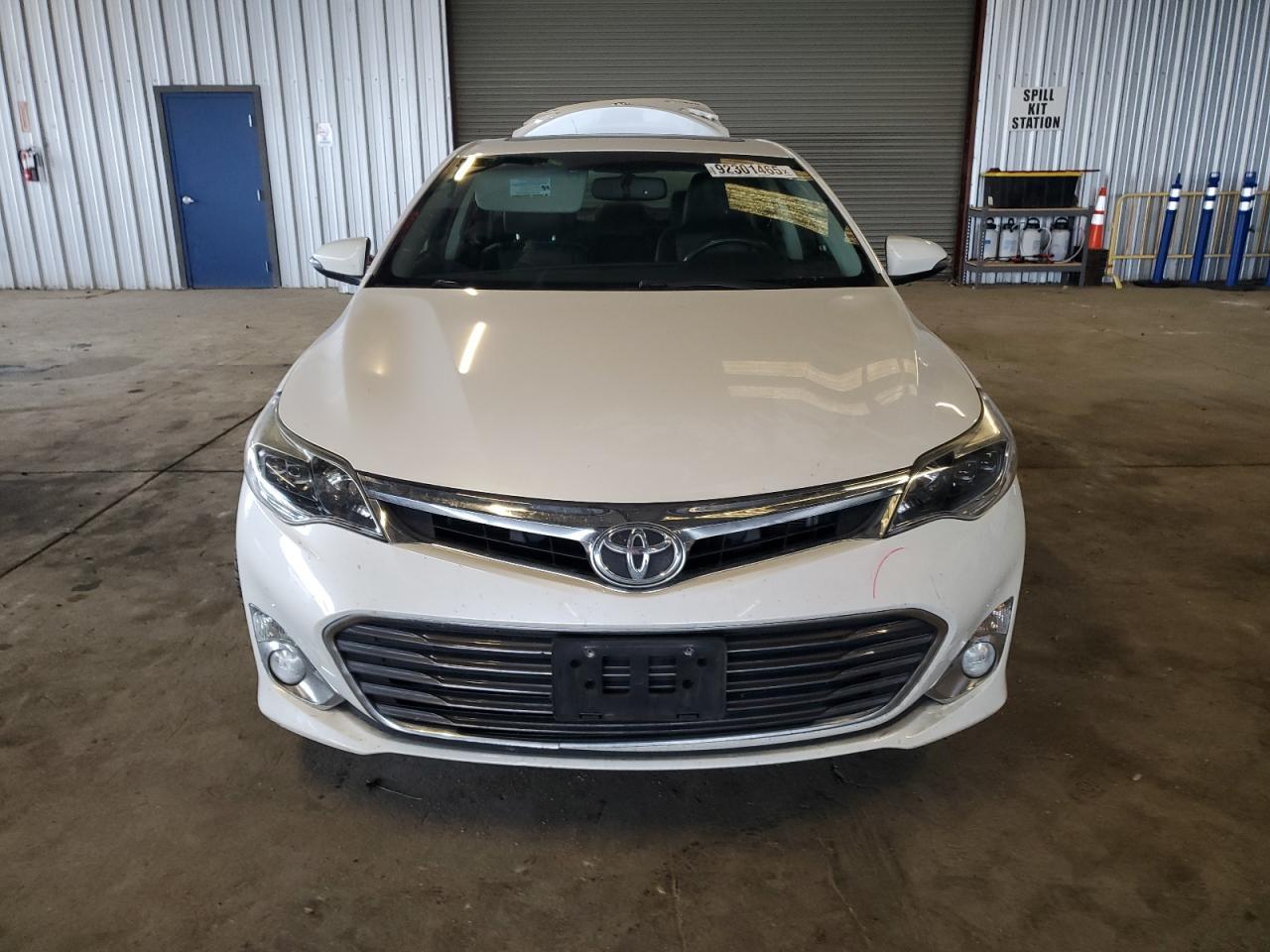 2015 TOYOTA Avalon