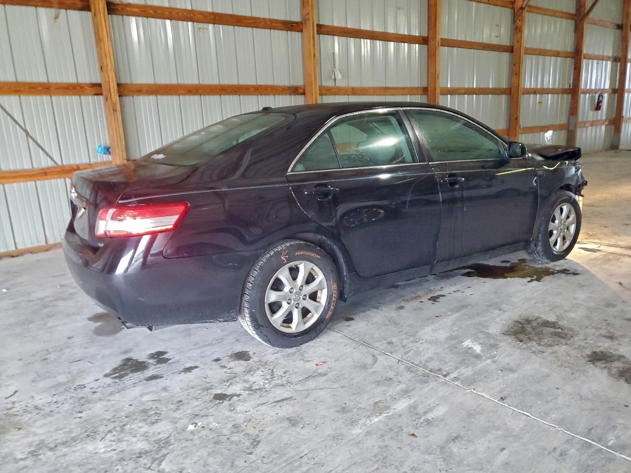 2011 TOYOTA CAMRY