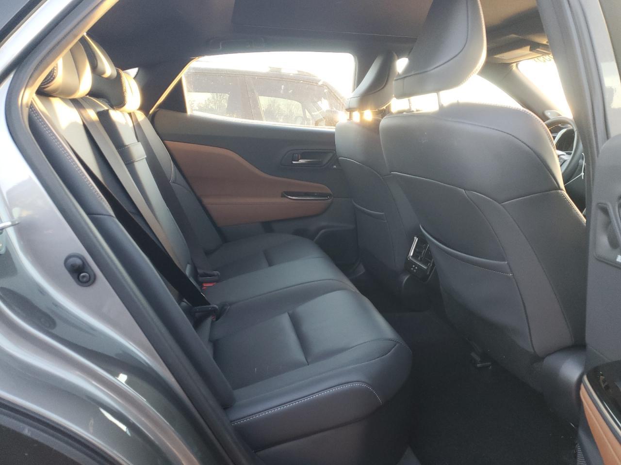2025 TOYOTA Crown