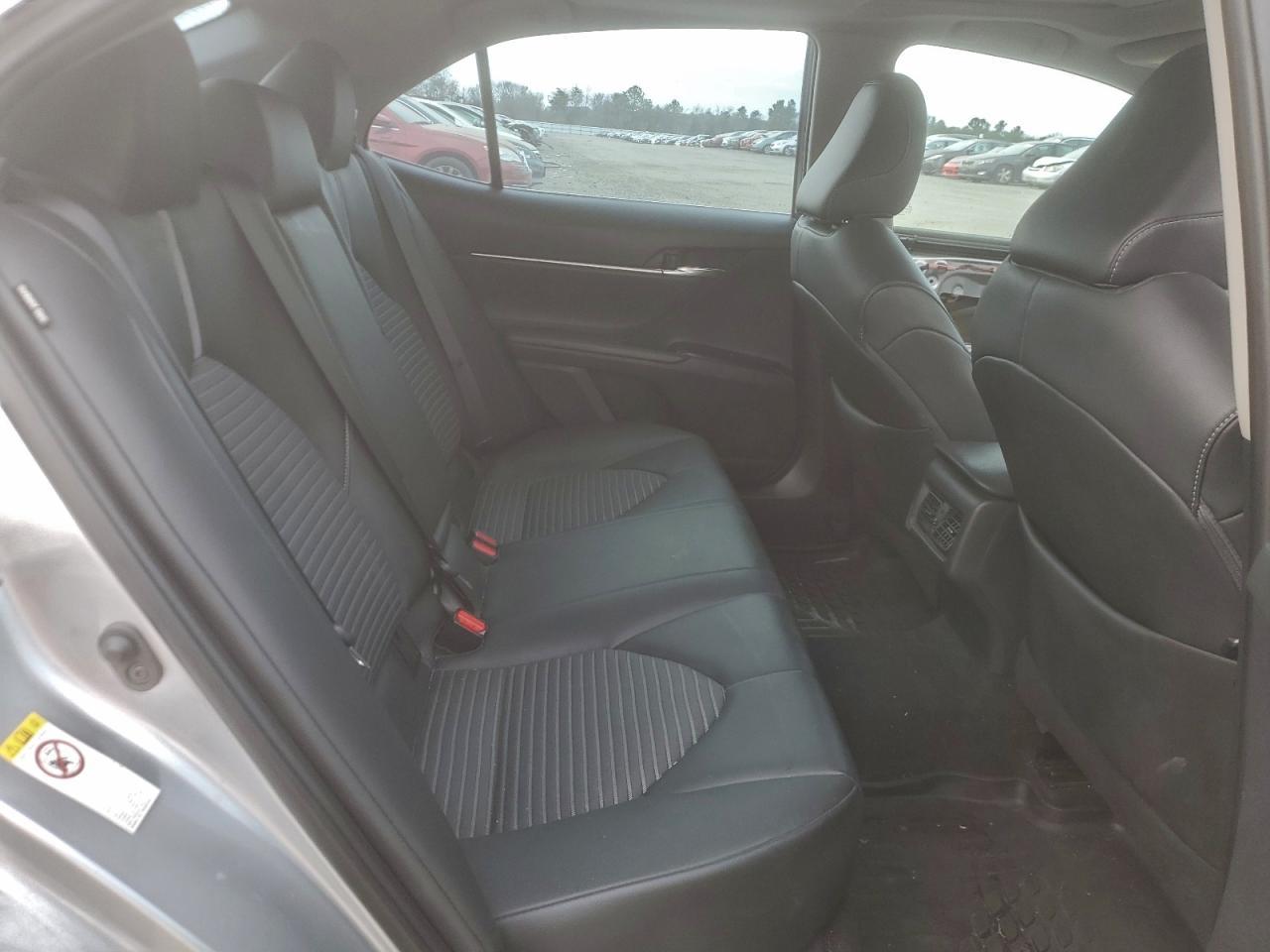 2018 TOYOTA CAMRY