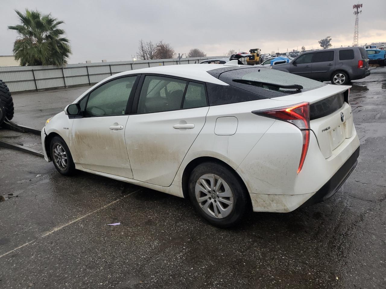 2016 TOYOTA PRIUS