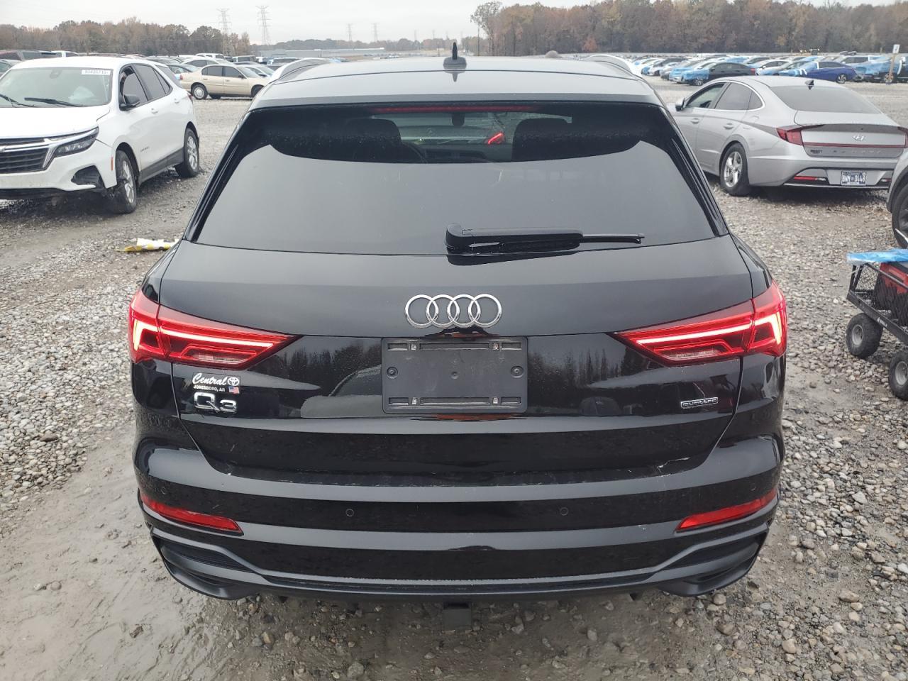 2022 AUDI Q3