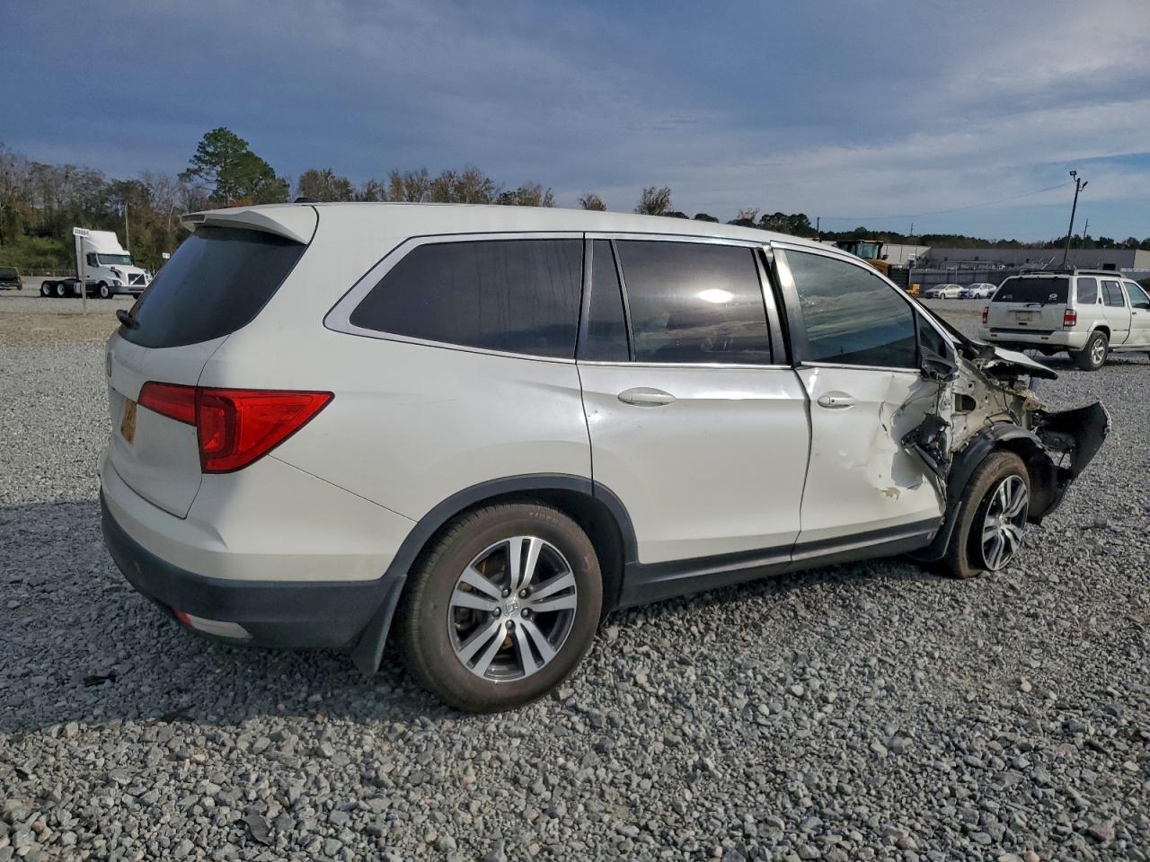 2017 HONDA PILOT