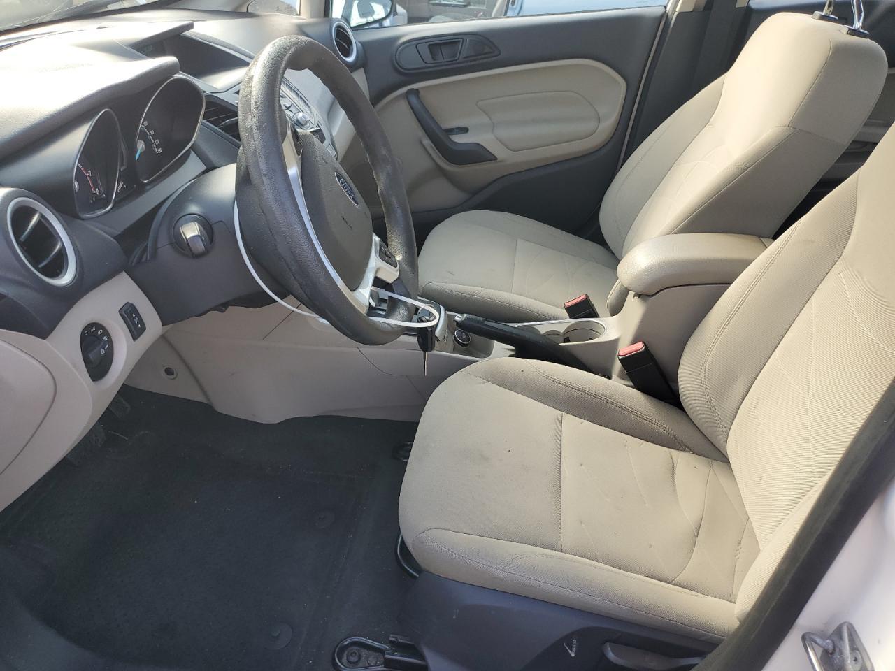 2017 FORD Fiesta