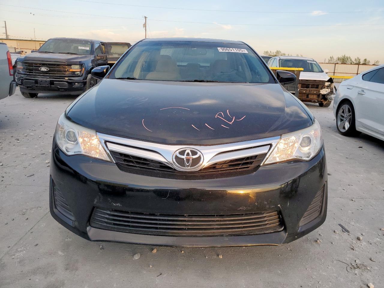 2012 TOYOTA CAMRY