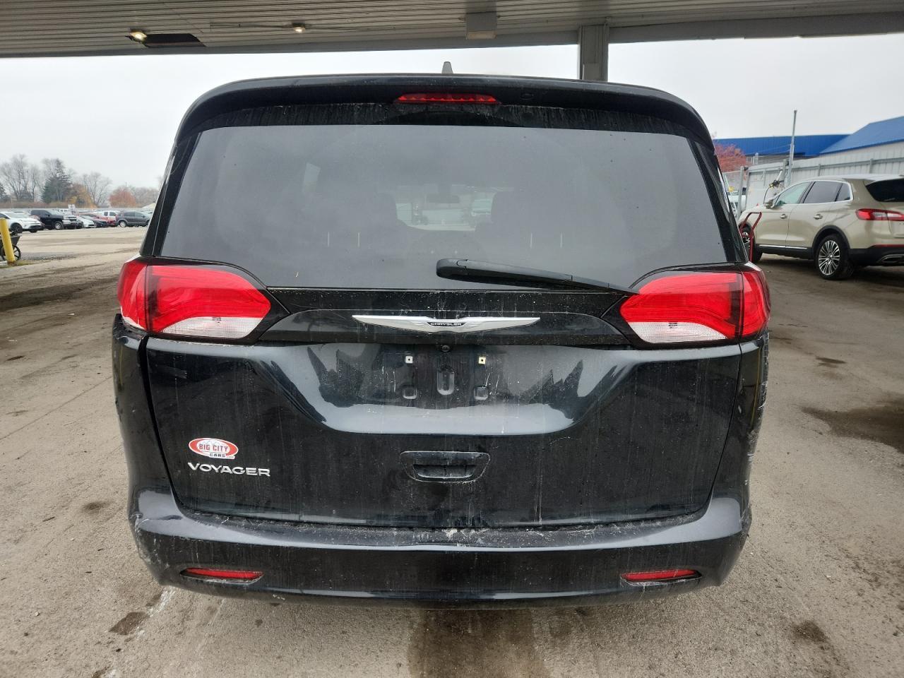 2022 CHRYSLER Voyager