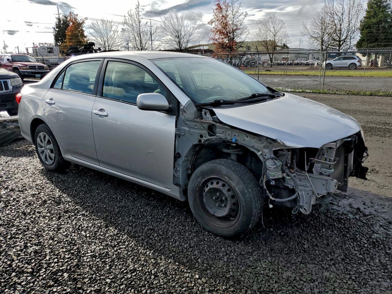 2011 TOYOTA COROLLA
