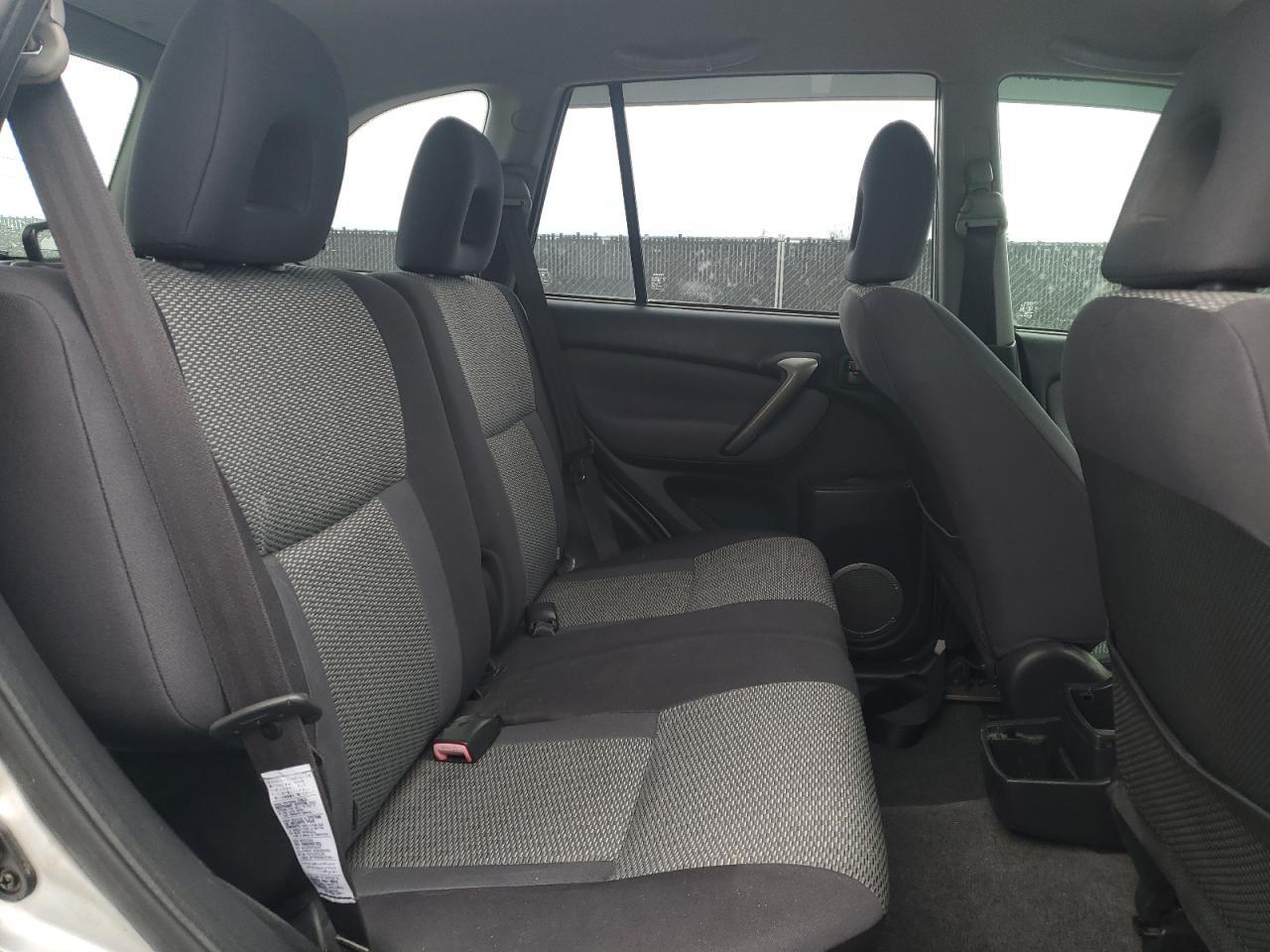 2005 TOYOTA RAV4