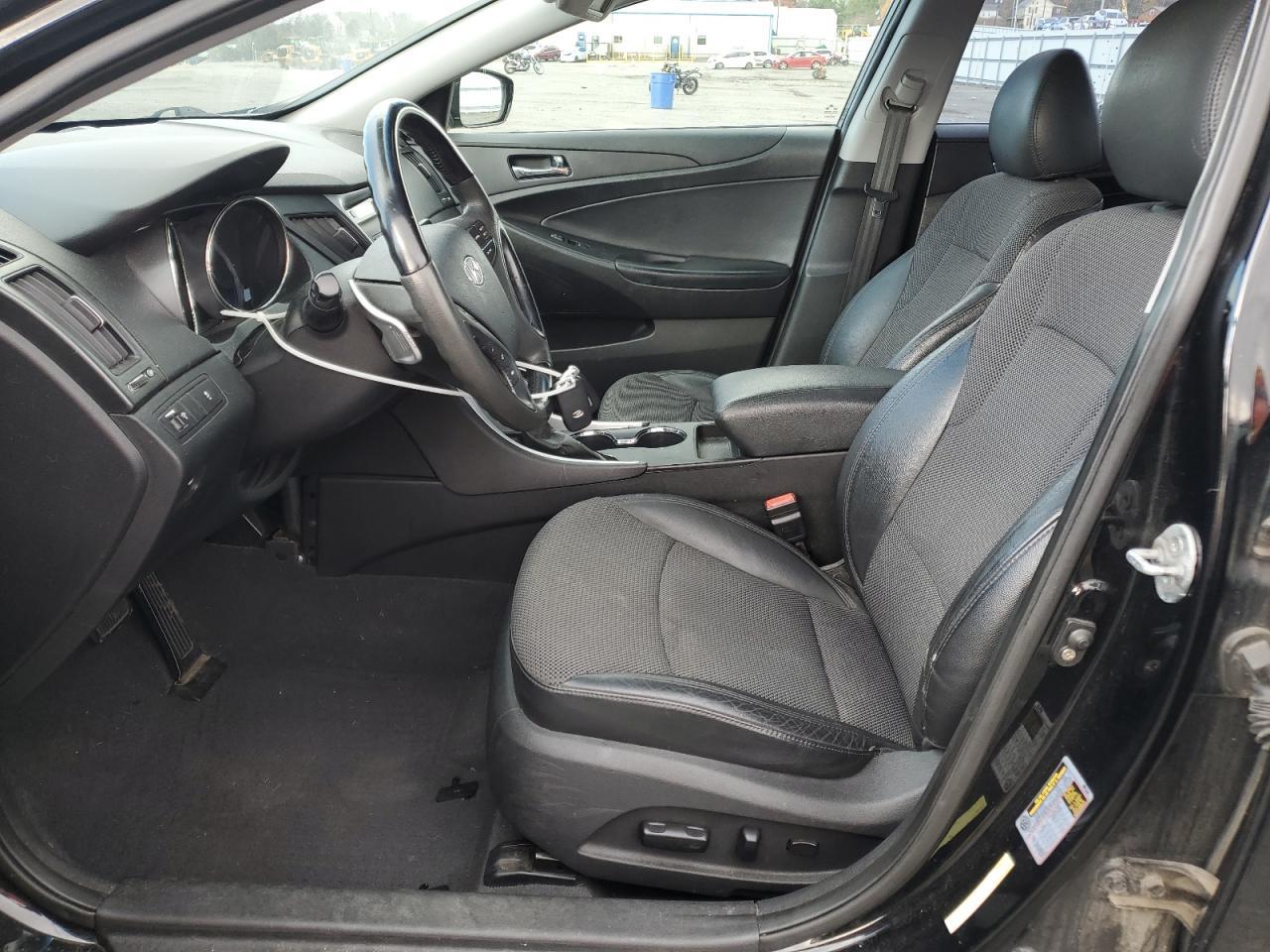 2011 HYUNDAI SONATA