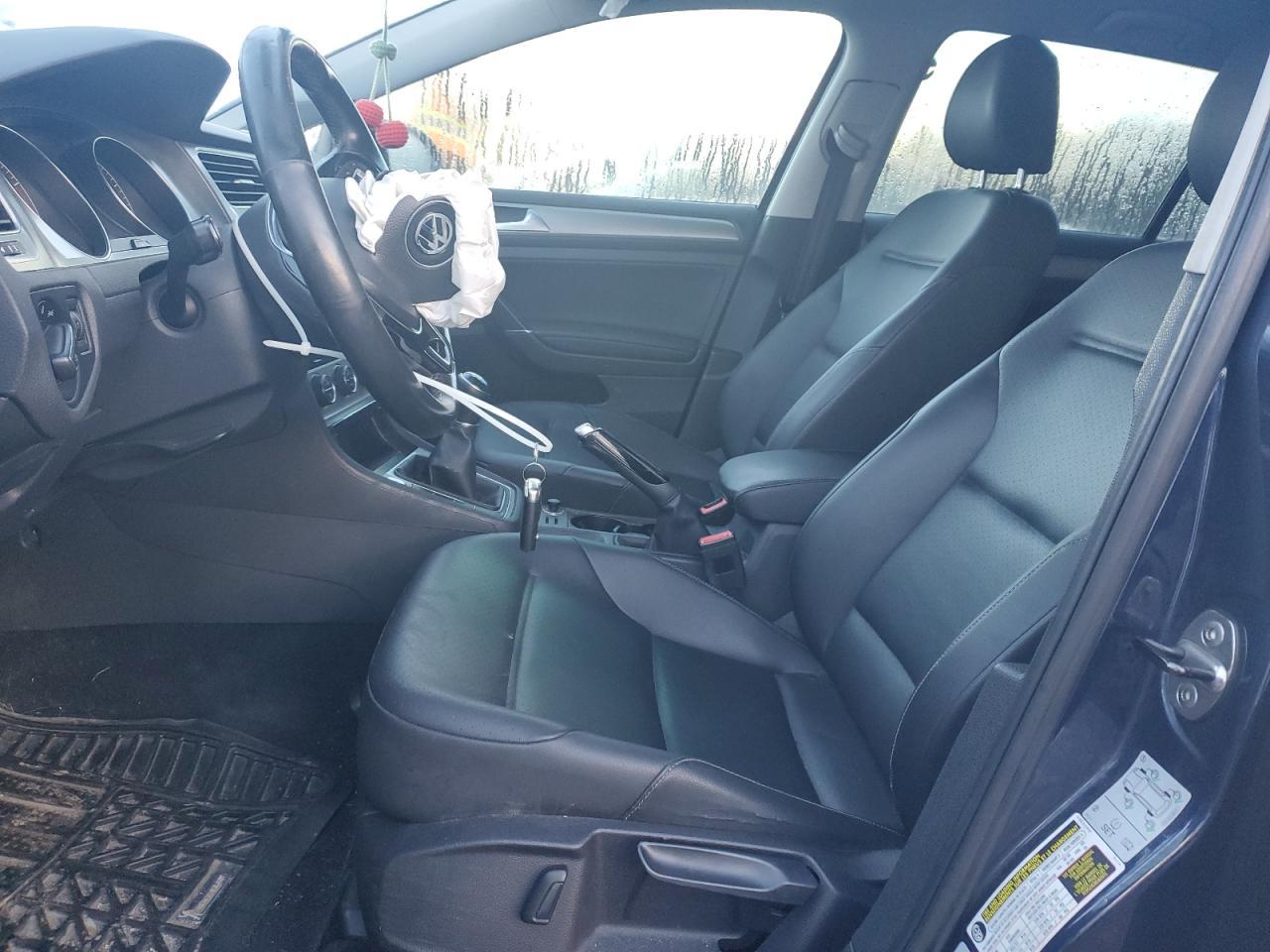 2016 VOLKSWAGEN GOLF