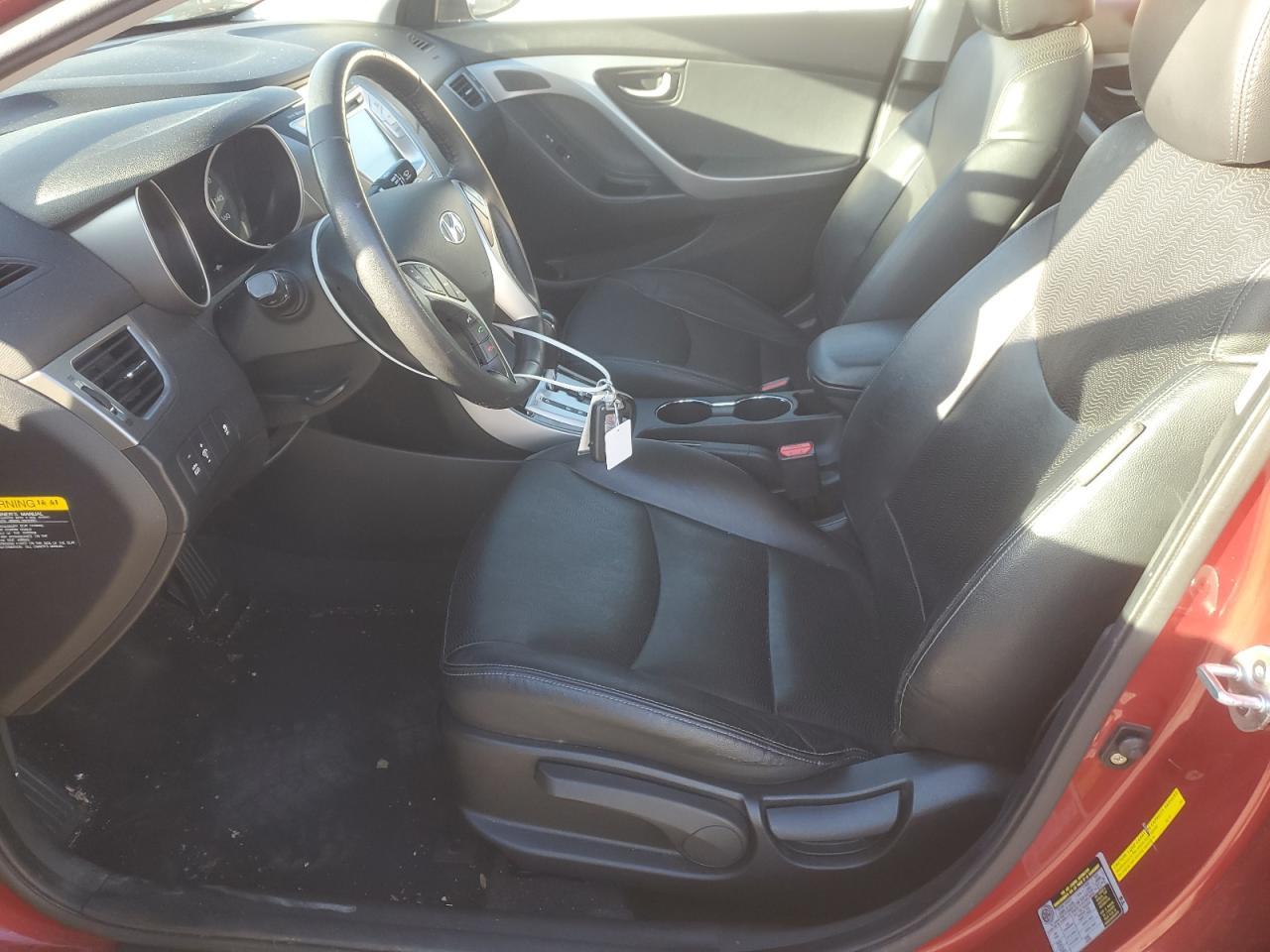 2012 HYUNDAI ELANTRA