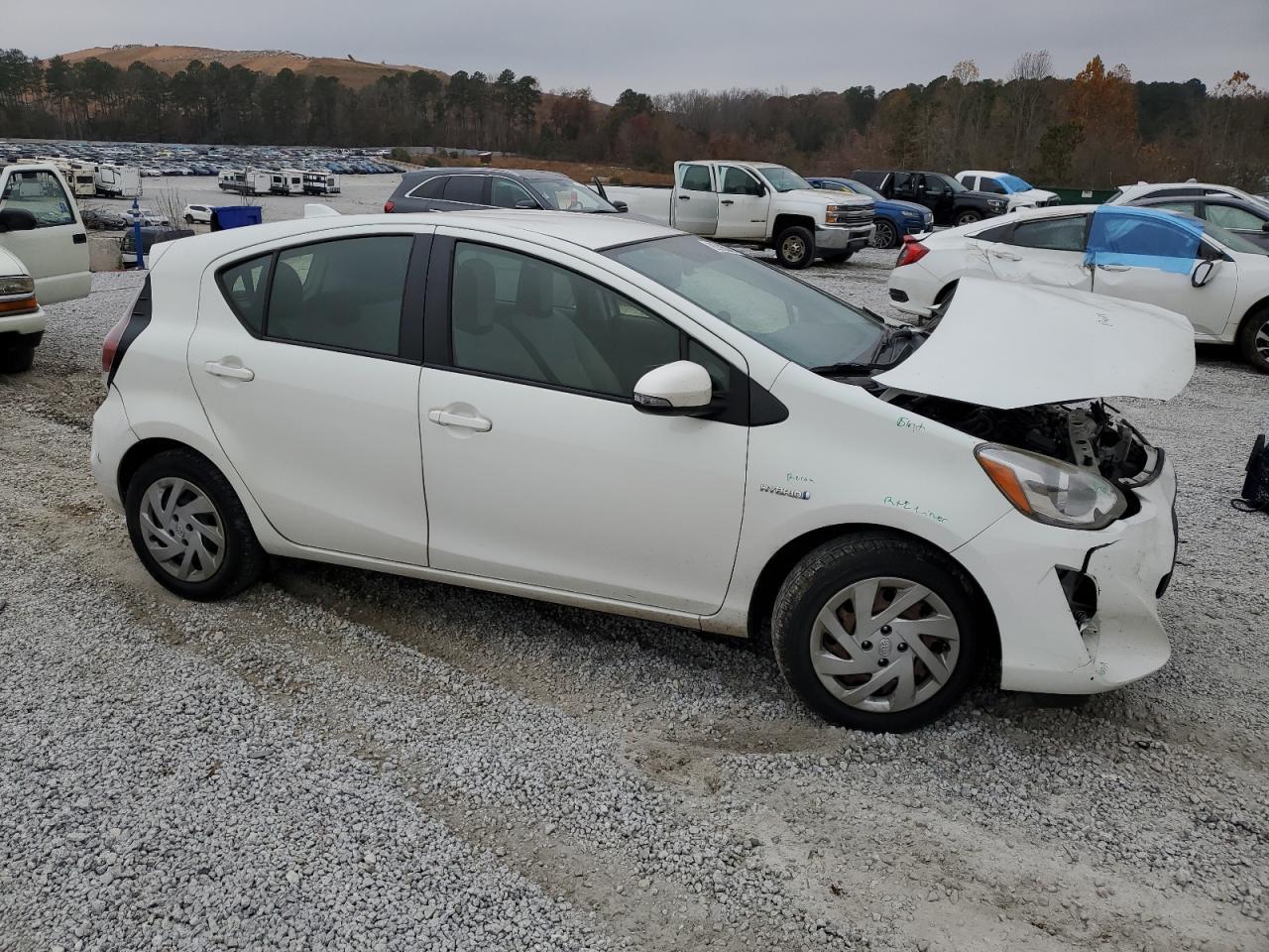 2015 TOYOTA Prius c