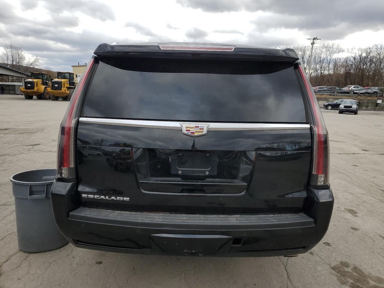 2015 CADILLAC Escalade ESV