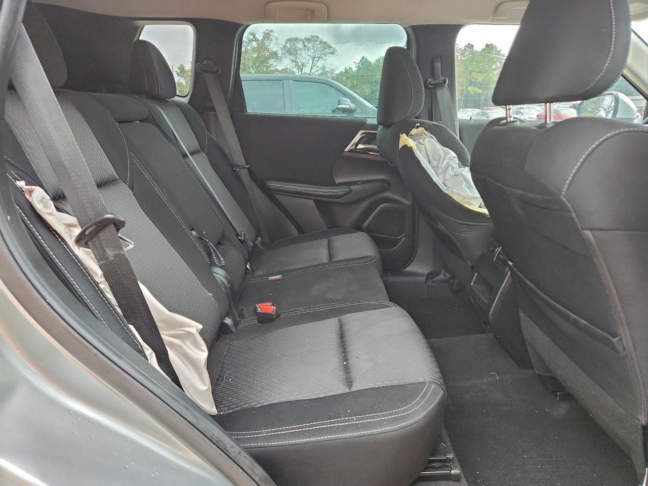 2023 MITSUBISHI outlander