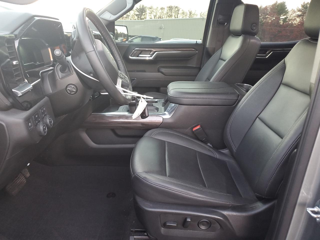 2024 CHEVROLET Silverado