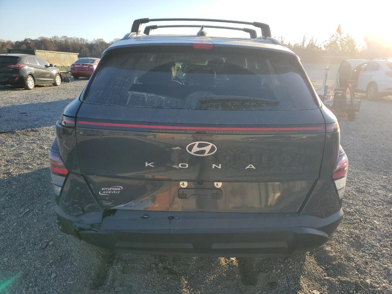 2024 HYUNDAI Kona